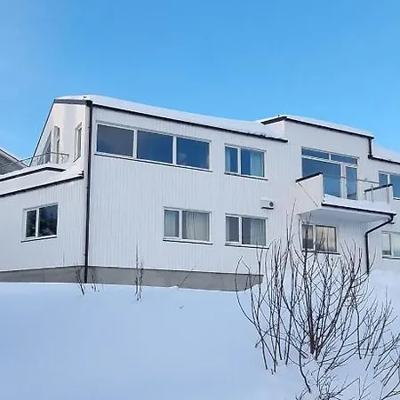 Staying 3 - New And Modern